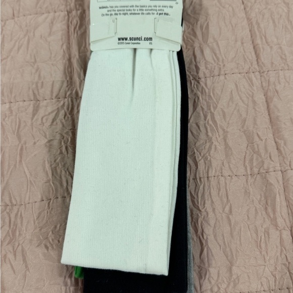 NWT Scünci 5-Pack Headbands – Assorted Colors - Picture 3 of 3